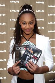 Dance Moms Nia Sioux Uses Instagram To Reveal Her Daily Life Is Just As Fabulous As What We See On Tv Dance Moms Dance Moms Girls Dance Moms Dancers