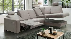 Details elektrische relaxfunktion per knopfdruck am äußeren sitz mechanisch verstellbare kopflehnen sofa in 2 größen erhältlich auf anfrage mittelsitz mit elektrischer relaxfunktion modernes design sofa wandfrei. Ecksofa Bavello Sofa Grau Mit Staufach Und Elektr Relaxfunktion