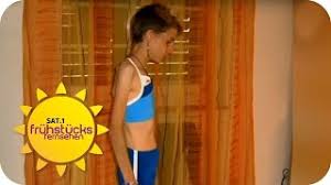 Ein bmi unter 17,5 untergewicht**: Magersucht Test In Kinderzeitschrift Sat 1 Fruhstucksfernsehen Youtube
