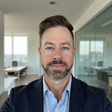 Jeff Robert's Instagram, Twitter & Facebook