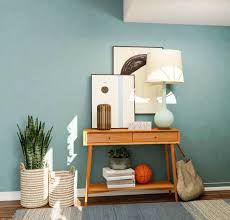 Beautiful entryway decor, entryway ideas, entryway furniture, console tables, entryway lighting make a beautiful first impression with entryway ideas, foyer decor, lighting, rugs, storage and ideas. 14 Entryway Design Ideas To Help Make A Stylish First Impression At Home