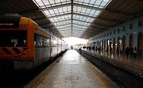 Dia de greve dos trabalhadores da infraestruturas de portugal que está a causar graves transtornos a quem anda de comboio. Greve Obriga A Supressao De Quase Metade Dos Comboios Previstos