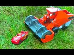 Mater gets a kick out of tractor tipping. Disney Pixar Cars Lightning Mcqueen Chase And Change Frank Color Changers Toy Magic For Kids Movie Youtube