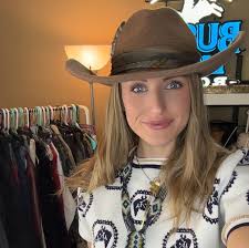 Valerie Janak and Wade Hinton's Wedding Website