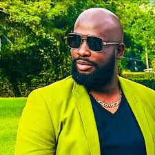 Looking for a E-1 electrician to do work in waterbury CT