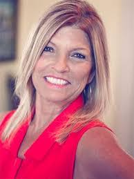 Amanda Thaxton's Instagram, Twitter & Facebook