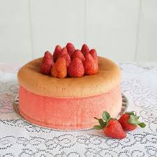 Strawberry Ogura Cake Made By Rifchairawan Source Tintinrayner Bahan A 5 Btr Kuning Telur 1 Btr Telur Utuh 40ml Minyak Goreng 80 Telur Utuh Kue Chiffon Kue