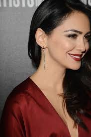 Nazanin Boniadi Photos Photos Actress Nazanin Boniadi Ear Ring Details Attends The 7th Annual Hollywood Domino And Bove Iranian Beauty Brunette Girl Beauty