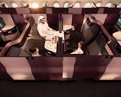The wall doesn't quite reach the ceiling david slotnick/business insider. Itb 2017 Qatar Airways Stellt Neue Business Class Qsuite Vor Airportzentrale De