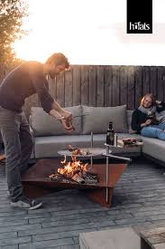 Triple By Hofats Grillen Mit Einer Feuerschale Kein Problem Dank Zubehor Wie Z B Triple Feuerstelle Garten Feuerstellen Im Freien Feuerstelle Terrasse