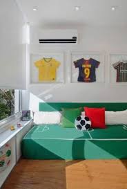 Je veux savoir coment des decoration pour une fete d'enfants a la mais. Coupe Du Monde 10 Idees Deco Foot Pour Une Chambre D Enfant