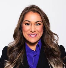 Stephanie Warfield's Instagram, Twitter & Facebook