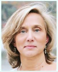 Michele Kahn's Instagram, Twitter & Facebook