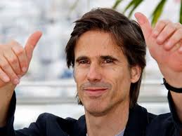 Banco, chinelos e até nióbio: de onde vem a fortuna de Walter Salles, um  dos cineastas mais ricos do mundo