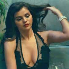 Selena Gomez's Sexy Date-Night Style in Boyfriend Video | POPSUGAR Fashion