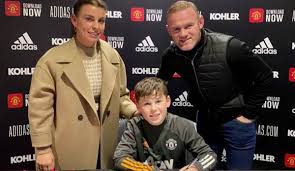 Play three defensive midfielders, start marcus rashford and drop phil foden and jack grealish, as he names his xi to face 'tougher than. Wayne Rooneys Sohn Unterschreibt Bei Manchester United