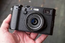 For the former, portability and zoom range are important. The Best Digital Cameras For Street Photography 2020 Edition