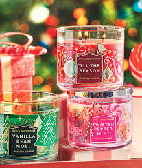 Add These Christmas Candles To Bring Some Cheer To Your Christmas Decorations Vanilla Bean Noel 3 Wick Christmas Fragrance Christmas Candles Christmas Scents