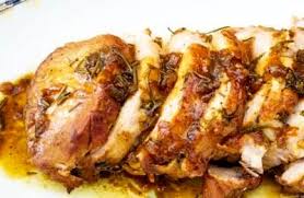 Ajouter les côtes de porc et bien les enrober de marinade. Cotlet De Porc La Tigaie Cu Sos De Mustar Un Preparat Simplu Gustos