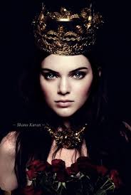 Queen Kendall's Instagram, Twitter & Facebook