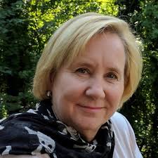 Lisa Malice (@LisaWMalice)