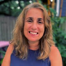 That's my girl! So proud!!! Employers if you are looking for experienced  talent in digital marketing, she is looking for remote roles or roles in  southern California!