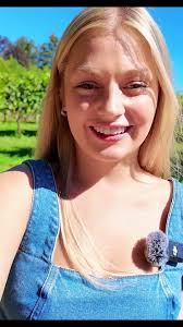 Hazel Winters Apple Picking