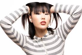 wtp this is “anna” (@anna.decarlo), who studies the business of fashion.  #trs_members #world_bnw #bnw_one #bnw_mania #bnw_today #jj_blackwhite  #bnw_super_pics #bnwsouls #bnw_magazine #incredible_bnw #bnw_unlimited  #bw_captures #bw_lover #bw_addiction ...