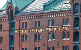 In ungezwungener atmosphäre bieten wir ihnen ausgesuchte frische, saisonale spezialitäten und erstklassige weine an. Die Grunder Der Anlage Miniatur Wunderland Hamburg