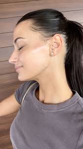 It is that time of the year again where I am having lots of makeup