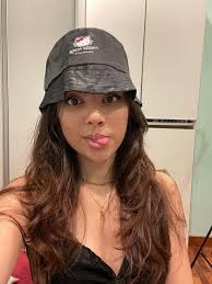 So kotex decided to have free gifts. And i think i got distracted with the  purpose of buying pads.