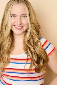 Jazmine Cummings's Instagram, Twitter & Facebook