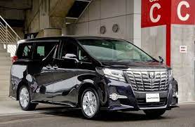 Hong Kong China April 2015 Toyota Alphard Hops On Podium Toyota