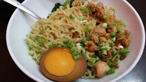 Selanjutnya kita akan membuat minyak ayam. Foodies Here Are 5 Bakmi You Musttry In Jakarta Indoindians Com