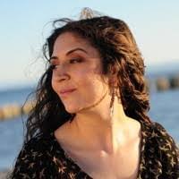 Tina Vickers's Instagram, Twitter & Facebook