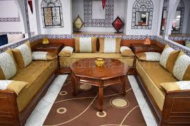 Un divan 6,5 pied, et un 8 pied table de coin non incluse. Salon Marocain Perle Salon Marocain Moderne Sur Mesure