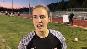 Orange state champion swimmer Katie Belle Sikes discusses signing with  Georgia Bulldogs