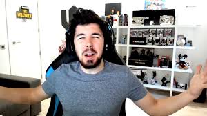 You can take any video, trim the best part, combine with other videos, add soundtrack. Si Me Ocurre Esto Dejo Fortnite Youtube