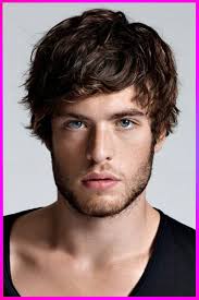 Gorgeous New Loose Layered Curly Hairstyles For Mens With Round Fac In 2020 In 2020 Mens Messy Hairstyles Mens Hairstyles Medium Oblong Face Hairstyles