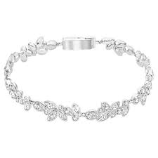 From timeless daywear to the bold, glamorous, and fashionable jewelry and evening bags. Outlet Favorites Swarovski