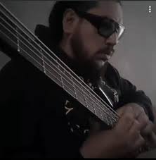 Happy birthday to Shake Ups vocalist