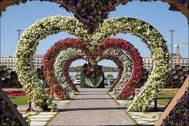 Here are 21 tactics to cut down the cost of your wedding without although our wedding was actually quite frugal, we recognized afterwards that there was plenty more we at our wedding, the church ladies were a great help with church decoration and other helpful. Wedding House Decoration Done Right 15 Ideas From Quaint To Cutesy