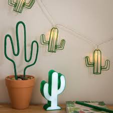 Guirnalda Luminosa En Forma De Cactus De Metal Verde L 180 Maisons Du Monde Guirlande Lumineuse Maison Du Monde Cactus
