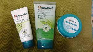 Produk himalaya malaysia ini menghidrat kulit anda dengan baik dan menjadikannya halus dan lembut untuk disentuh.ia mengandungi mentega koko, yang membantu memperbaiki tekstur kulit ketika digunakan secara teratur dan minyak germa gandum, yang membantu menjaga keanjalan kulit. Lady Sara A Snippet Of My Life Himalaya Herbals My Current Skin Care Product