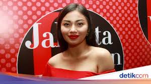 Setelah putus dengan ariel tatum, ryuji menikah dengan kekasih barunya pada maret 2019 lalu. Stefan William Dan Celine Menikah Ariel Tatum Ogah Komentar