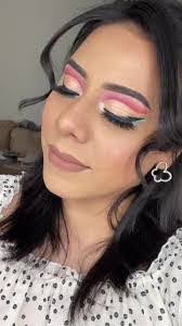 Brenda Kayser's Instagram, Twitter & Facebook