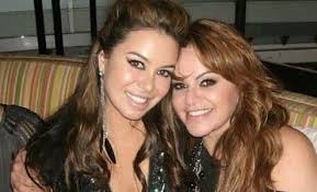 Latin grammy winner, entrepreneur, author, philanthropist chiquis rivera is featured in her mom's world show jenni rivera presents chiquis. 10 Ways Chiquis Life Has Changed Since Jenni Rivera S Death Mamaslatinas Com