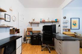 Emploi a domicile emballage d'echantillon, travail a domicile assemblage d objet, travail à domicile traitement de texte, assemblage a domicile sans investissement, travail a domicile assemblage parfum, travail a domicile assemblage quebec, je pense faire grammar. Transformation D Un Jour Repenser Un Bureau A Domicile La Presse