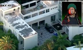 Check spelling or type a new query. Lil Wayne S Miami Beach Mansion Raided By Police As They Seize Assets Daily Mail Online