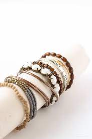 Easy cute diy bracelet stand. Diy Bracelet Holder Love Grows Wild